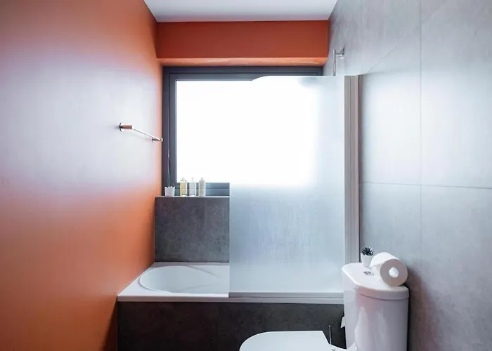 Monaco House Com Jacuzzi E Estacionamento * Ponta Delgada