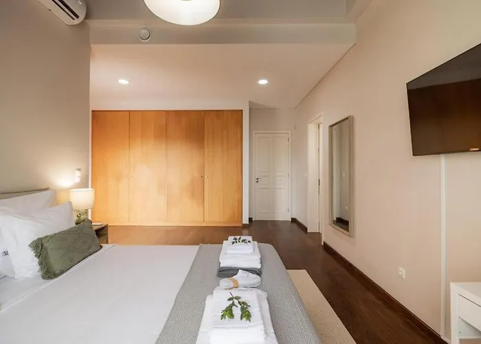 Monaco House Com Jacuzzi E Estacionamento Semesterbostad