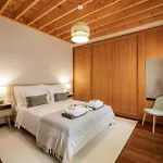 Monaco House Com Jacuzzi E Estacionamento