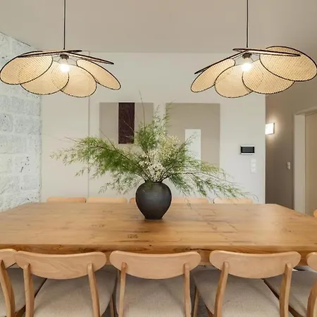 Monaco House Semesterbostad *