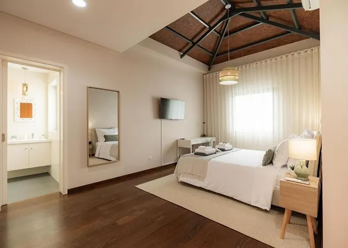 Ferienhaus Monaco House Com Jacuzzi E Estacionamento