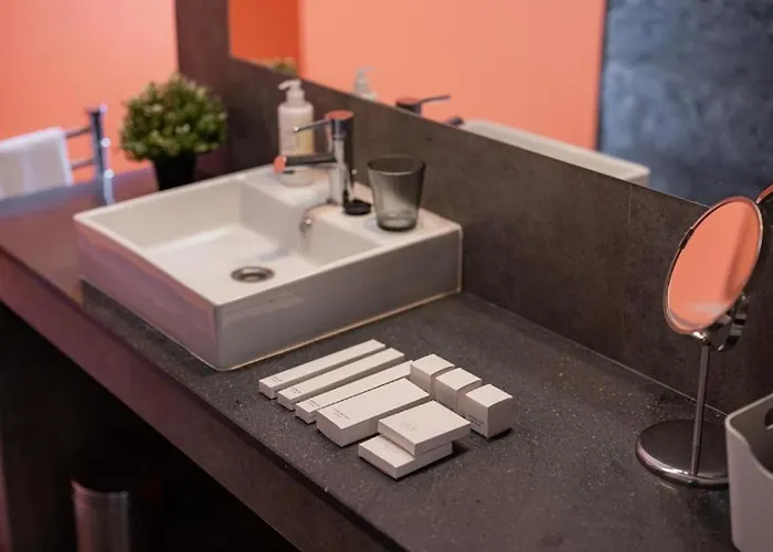 Monaco House Com Jacuzzi E Estacionamento