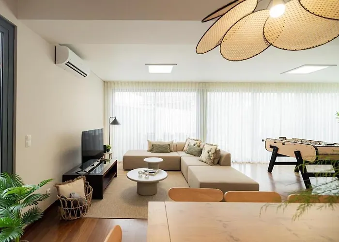 Monaco House Com Jacuzzi E Estacionamento Ferienhaus