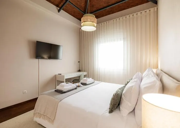 Monaco House Com Jacuzzi E Estacionamento *